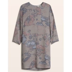 Aritzia Wilfred Printed Myosotis Shift Dress